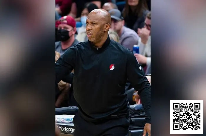 【DD扑克】从场边到法庭:开拓者主帅比卢普斯涉巨额作弊案,拒不认罪