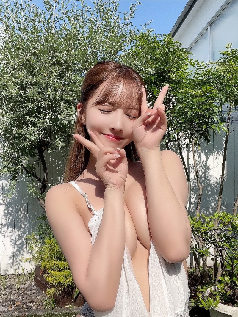 【DD扑克】「三上悠亚」出道七周年!「性感爆乳」送粉丝福利,宣布自立门户当老板!