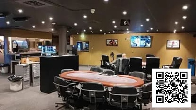 【DD扑克】深夜牌局变“战场”！瑞典特警荷枪实弹突袭扑克比赛，线下扑克彻底凉凉？