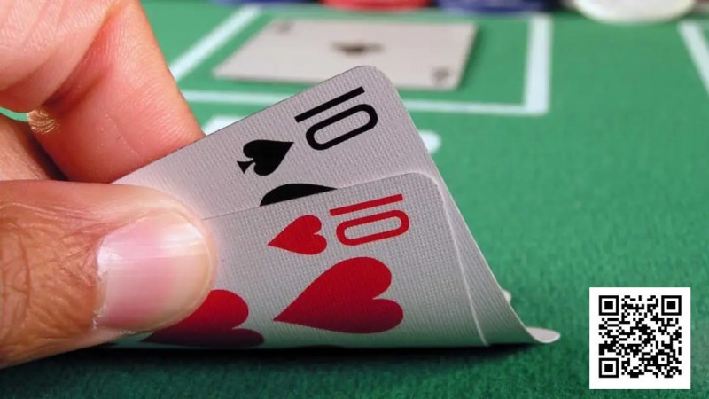 【DD扑克】拿着10-10面对三位松凶对手，你会在翻前全下吗？