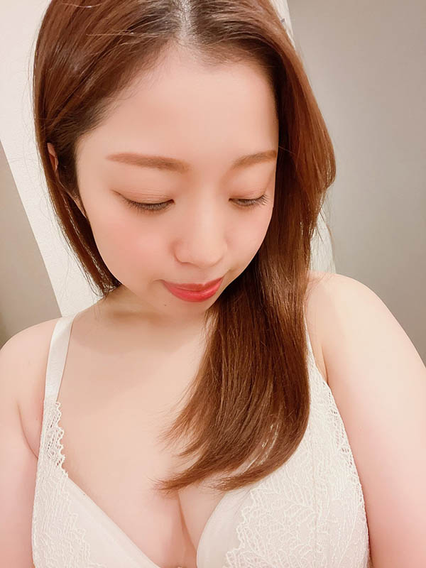 【DD扑克】长泽里实(SYK-007) 坐地能吸土？！熟女姐姐身材娇小战力超强…G乳肥美臀肉欲体超能干～