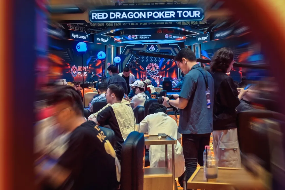 【DD扑克】2026 红龙杯PLUS | C/D 组收官,青龙杯 Plus 首轮圆满落幕,66 位精英晋级决赛轮!