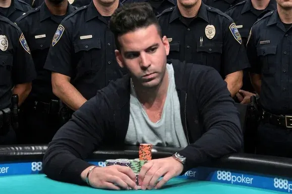 【DD扑克】从WSOP冠军到面临25年刑期,他到底经历了什么?