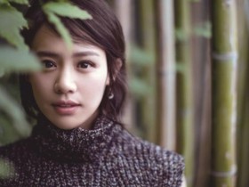 【DD扑克】马思纯患病后首现身出席活动状态引热议,强颜欢笑惹人怜