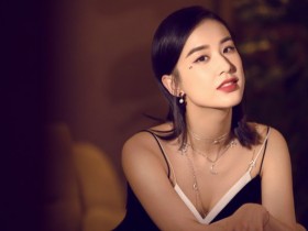 【DD扑克】贵妇黄圣依有多绝直播拉黑提问网友,只因一句你谢谢金晨了吗