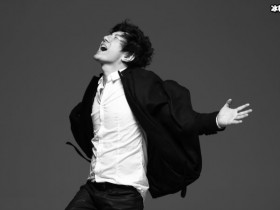 【DD扑克】郑钧爆出刘芸是一个伪装高手,看似讨伐实则却在秀恩爱?