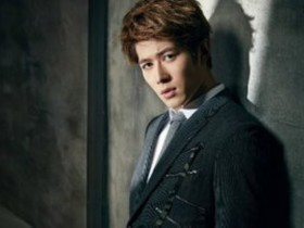 【DD扑克】明星吃瓜形态各异,陈学冬群内教粉丝如何自我保护张雨绮很刚