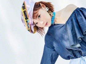 【DD扑克】袁姗姗宅在家里无所事事,帮妈妈打扫卫生成消遣